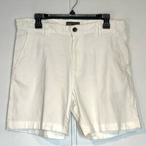 Slate and Stone Men’s Casual Shorts in White